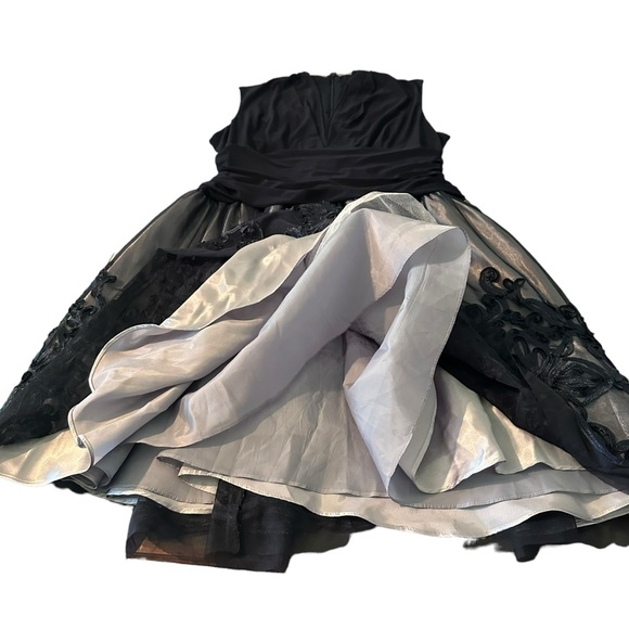 SLNY Floral Knee Length A Line Dress Sz 18 Navy Romantic Goth Whimsigoth Fairy - Picture 8 of 15